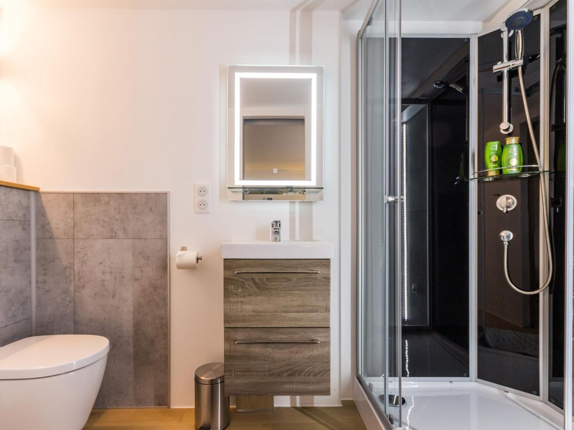 Maison De Ville A St Nazaire, Pres Du Front De Mer, Climatisee, 3 Chambres Avec Sdb Privatives, Wifi - Fr-1-306-1203 생나제르 외부 사진